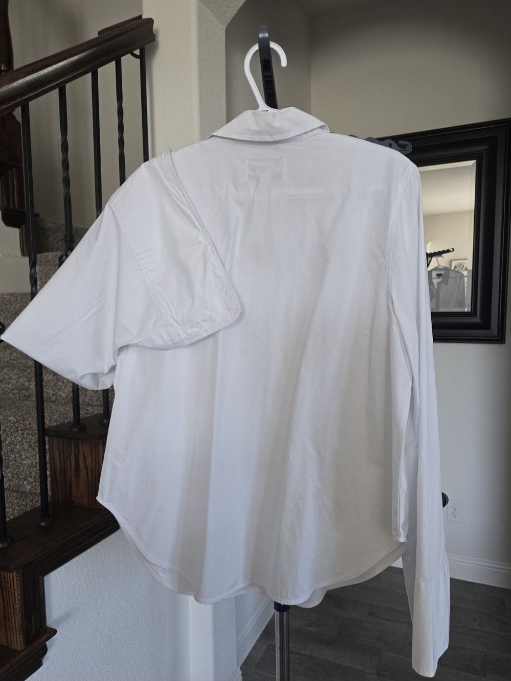 Kahlana white button-down shirt in size L - Picture 4 of 4